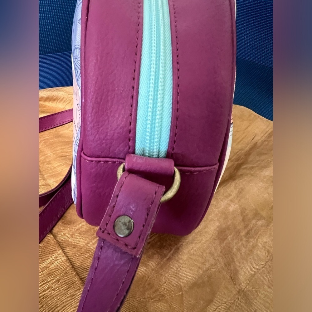 Vintro crossbody Bag NWT - Picture 9 of 15